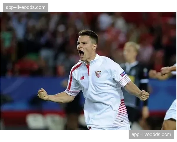 实时:斯特拉斯堡前锋加梅罗点射破门,打入个人本赛季第十球 实时:斯特拉斯堡前锋加梅罗点射破门,打入个人本赛季第十球