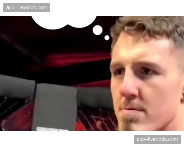 汤姆·阿斯皮纳尔双眼手术后康复中，何时重返赛场未知